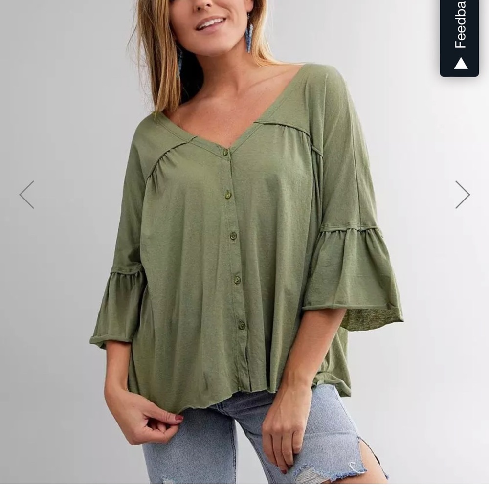 Raw edge top